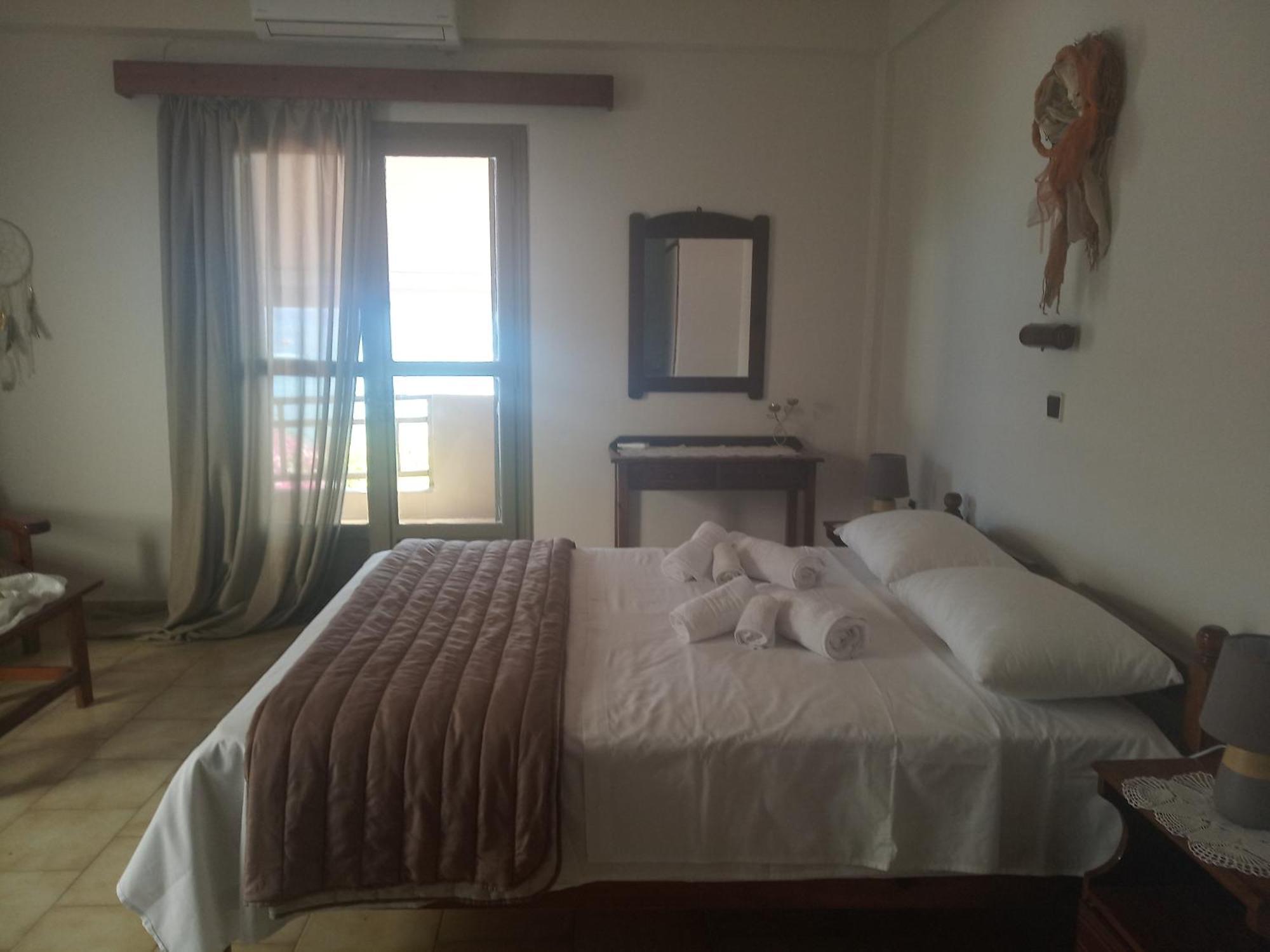 Buganvilla Sea View Apts Agia Pelagia  Exterior foto